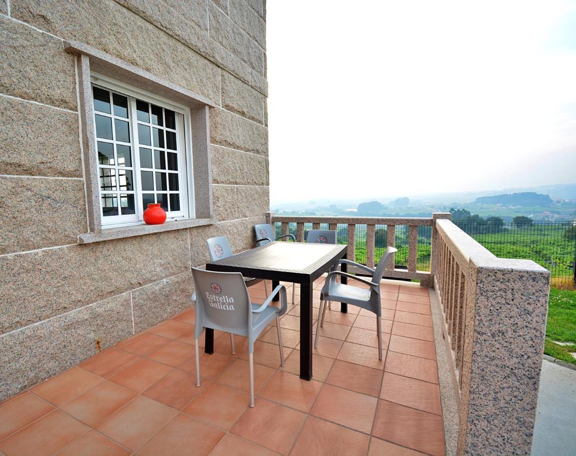 Apartamento Da Pedra E Da Auga Meis Exteriör bild